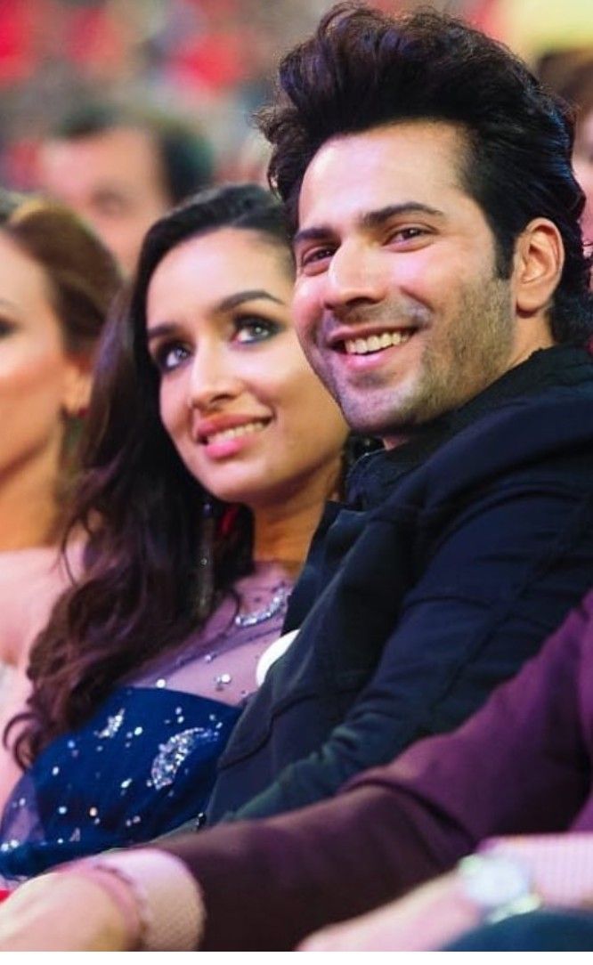 varunmylifeline's tweet photo. happy birthday to you dear niyu @vdwellwishers_ 🎂🥳🥳🥳 jugjuggjeeyo niyu baby ❤️🥰my sweetheart love you niyu baby ❤️🥰 my true bestie 🥰❤️ my baby my cutest &amp; sweetest bestie 🥰❤️ @varun_dvn please wish him vd 🥺❤️ https://t.co/JAWcsF7Kh4
