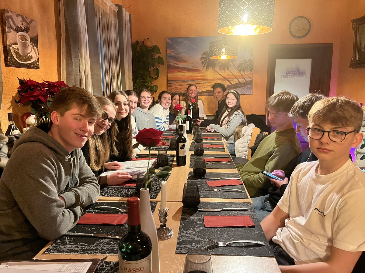 Farewell dinner at a local pizzeria in Königsbach on our last night for LMG and @gordonssch students. Lots of good memories and friendships strengthened! We will be sad to go home tomorrow. 🇩🇪♥️🇬🇧 #gordonsgerex24
