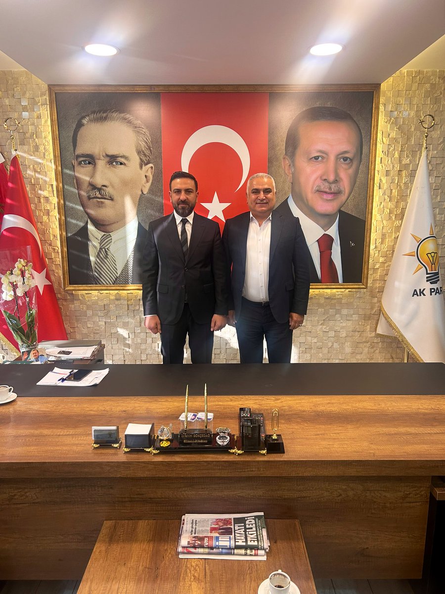 IIkidag's tweet image. 📍SEYHAN

Seyhan Ak Parti İlçe Başkanlığına seçilen değerli kardeşim @ibrahimgokcedg hayırlı olsun ziyaretimiz. 
  yeni görevinde başarılar dilerim.