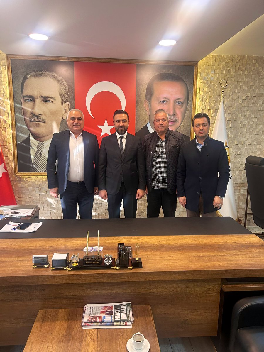 IIkidag's tweet image. 📍SEYHAN

Seyhan Ak Parti İlçe Başkanlığına seçilen değerli kardeşim @ibrahimgokcedg hayırlı olsun ziyaretimiz. 
  yeni görevinde başarılar dilerim.