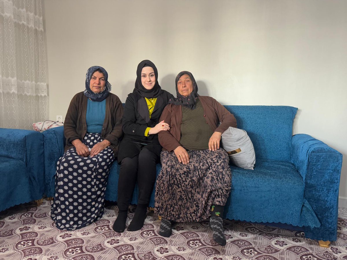 📌#Gülovamahallesi

Geleceğe umutla bakabilmek,sağlam adımlar atabilmek ve geçmişin tecrübelerinden faydalanmak için yaşlı çınarlarımızı ziyaret ediyoruz.

#BizBüyükBirAileyiz 
#YüzlerGülsünDiye
#HazırızKararlıyız 

<a href="/mehmetonturktr/">Mehmet ÖNTÜRK</a>
@ademyesildaltr
@akadir_ozel
<a href="/h/">َ</a>.yayman