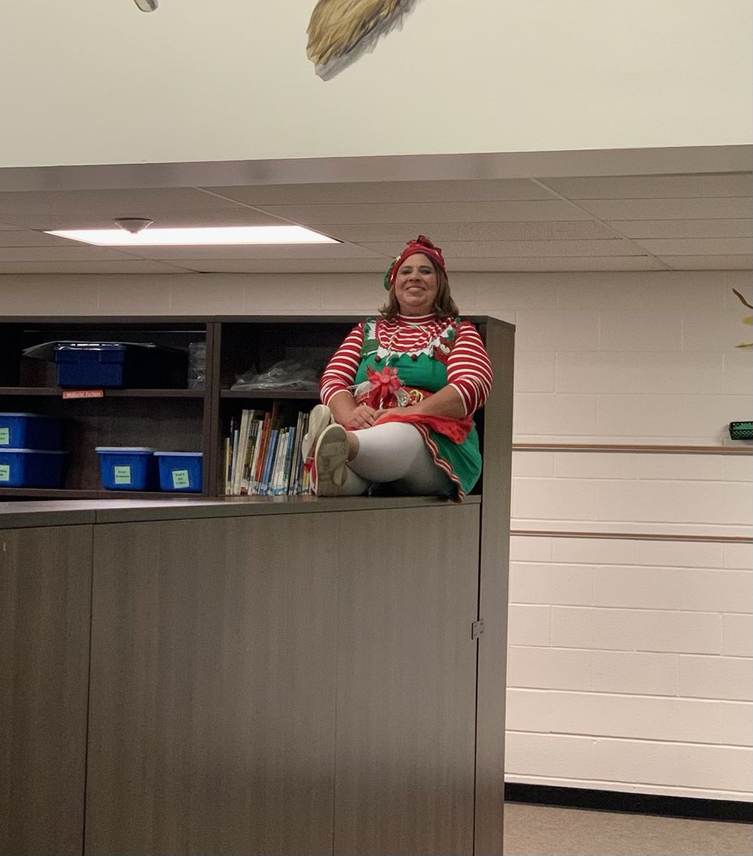ReadTeaches's tweet image. Norvi McPickles visits @HumbleISD_TE today!