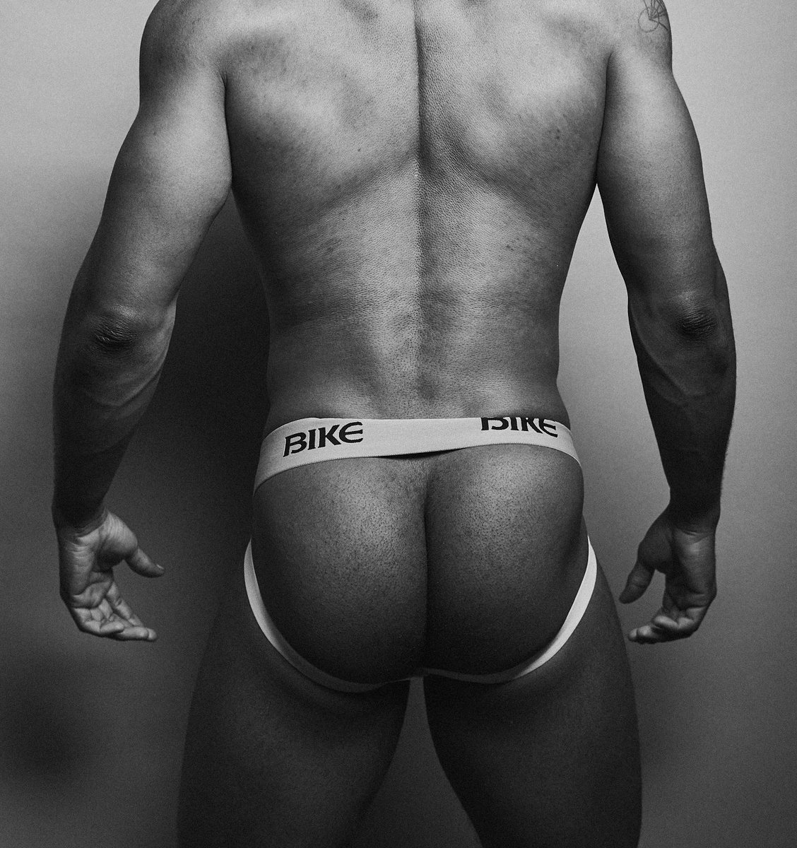 Choose your favorite pic. 1, 2, or 3 😈