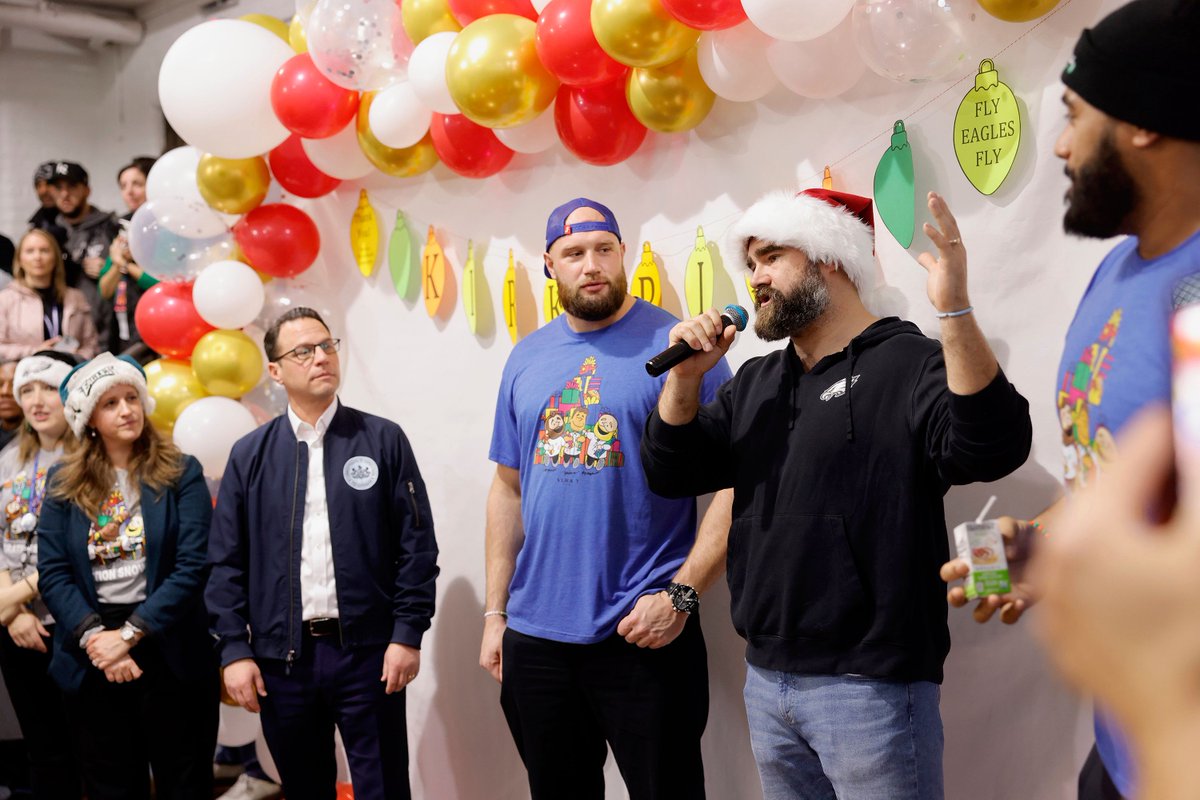 GovernorShapiro's tweet photo. It was officially a Philly Special Christmas at Kirkbride School in South Philly — where I joined @JasonKelce, @Jordan_Mailata, and @LaneJohnson65 in their mission to give every kid in Philly schools a Christmas gift as part of #OperationSnowball.
These guys are just the best. Merry Christmas, folks.