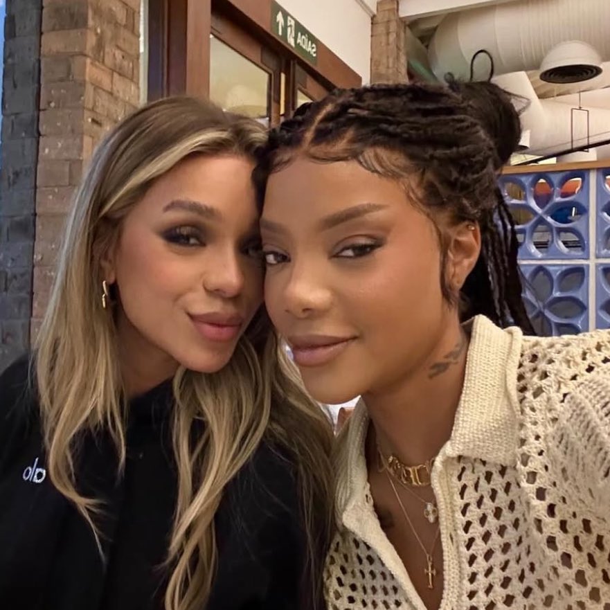 choquei's tweet photo. 🚨FAMOSOS: Ludmilla e Bruna Gonçalves serão mamães de uma MENINA. https://t.co/UfujULFUuz