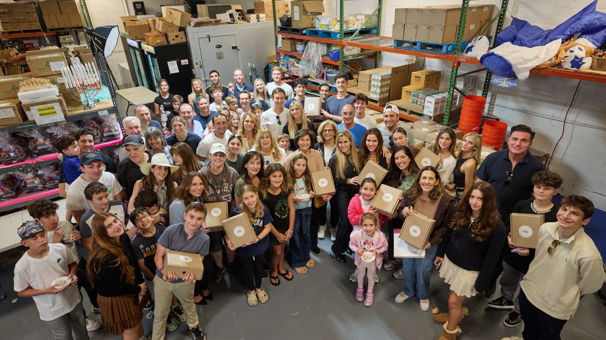 IvankaTrump's tweet image. This weekend, my family and I hosted a holiday food box giveaway at the @JCSKFB Kosher Food Bank, a place close to our hearts where we often volunteer together. We packed fresh, locally sourced produce from Planet Harvest, along with recipes for beloved Hanukkah favorites.…