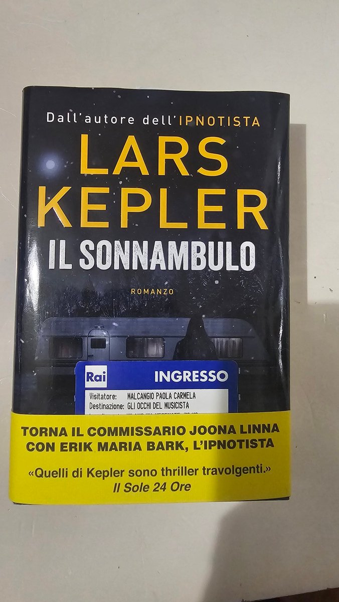 Aspettando #gliocchidelmusicista. Credo di aver scelto il libro giusto. <a href="/enricoruggeri/">Enrico Ruggeri</a>