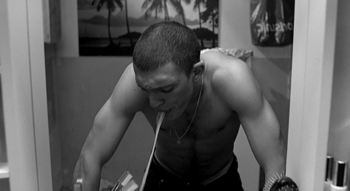 TheCinesthetic's tweet photo. Vincent Cassel in La Haine, 1995. https://t.co/Q7jKi2YdUn