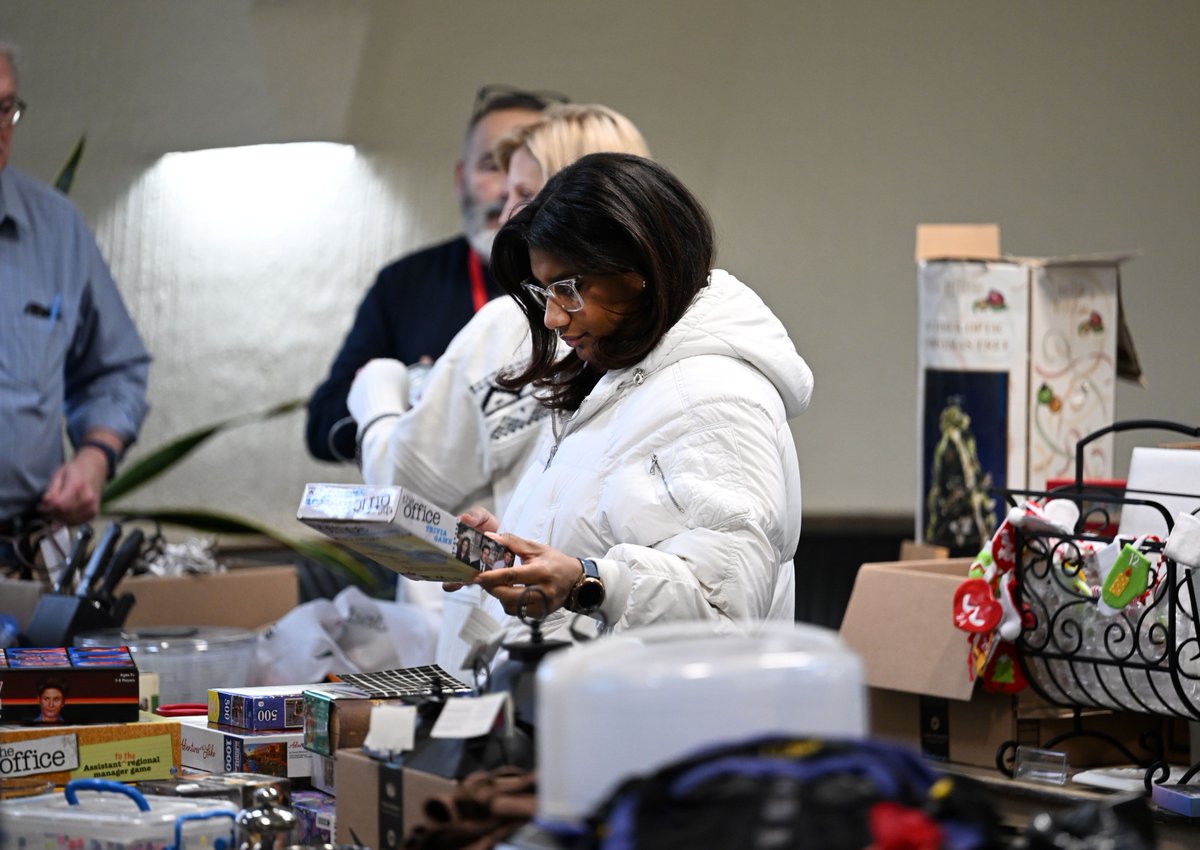 Thank you <a href="/BrookhavenLab/">Brookhaven Lab</a> for hosting the annual United Way of Long Island Holiday Auction! With countless gift baskets &amp; the incredible support from Lab employees, the event raised over $20k to help Long Islanders. Your generosity makes a lasting impact this holiday season!