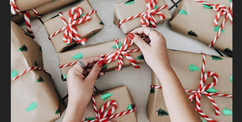 🎄We expect to deliver around 1000 Christmas food parcels this week.

It's a huge operation with over 140 volunteers helping in various ways from packers to delivery drivers &amp; more.

If you'd like to donate to support us this Christmas you can do so here: 
lambethsouthcroydon.foodbank.org.uk/give-help/dona…