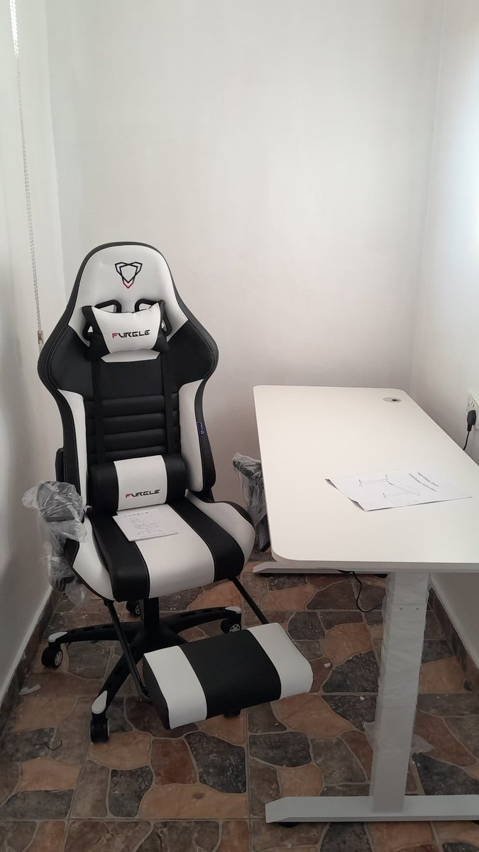 IFYyKELS's tweet photo. @NigeriaStories Electric adjustable game table & Chair—where style meets comfort. Light up your setup and play like a pro!
Location: Lagos state
08165700417
#RGBGaming #GameSetup #LevelUp #GamerLife #GameInStyle #UltimateSetup #adjustabletable https://t.co/O01N0cBCbN