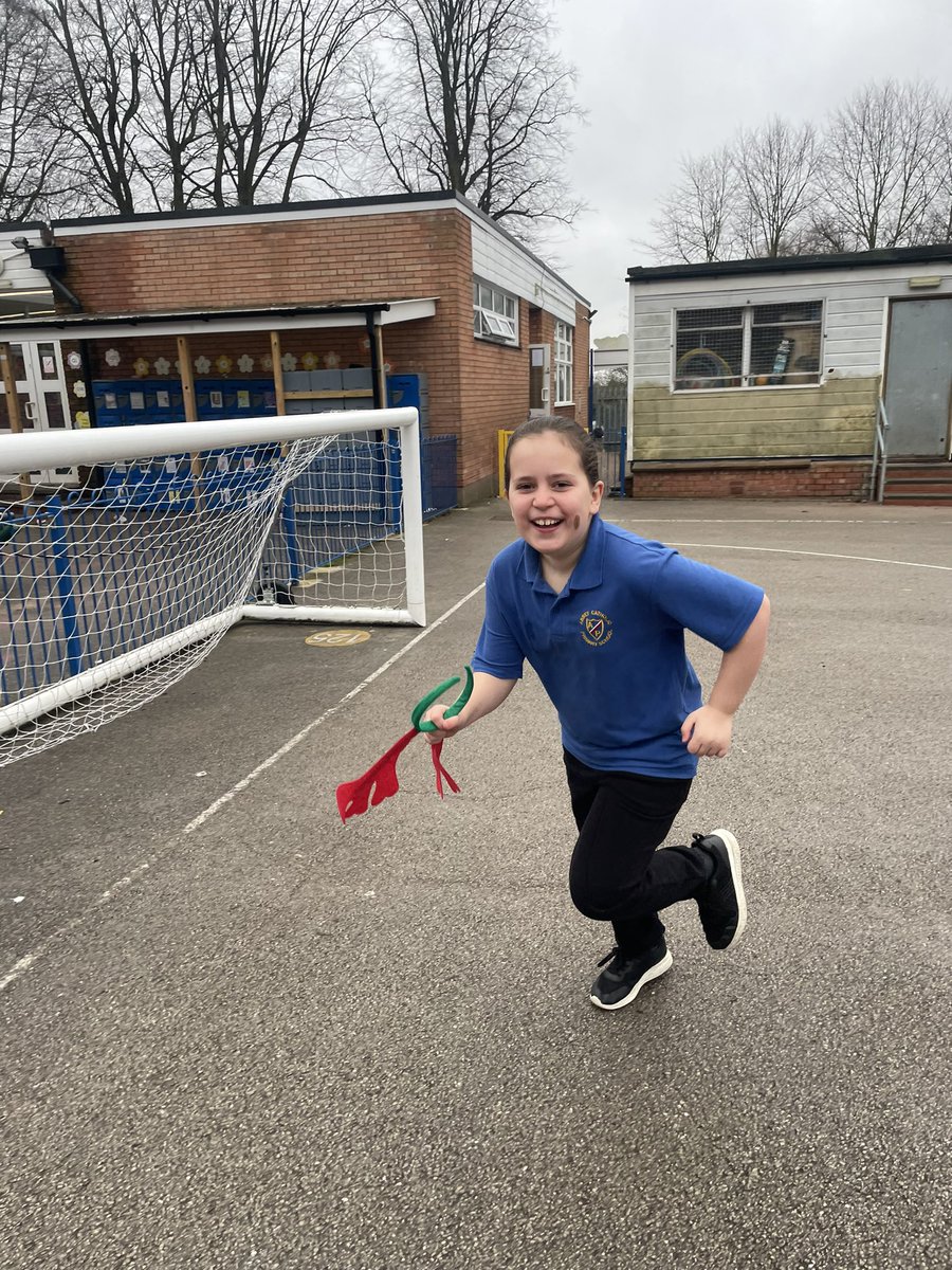 AbbeyPrimary's tweet photo. #Y5 running a mile for charity. A lot of smiles whilst the children were running! #rudolphrun #PE https://t.co/gwyYq3wBPr
