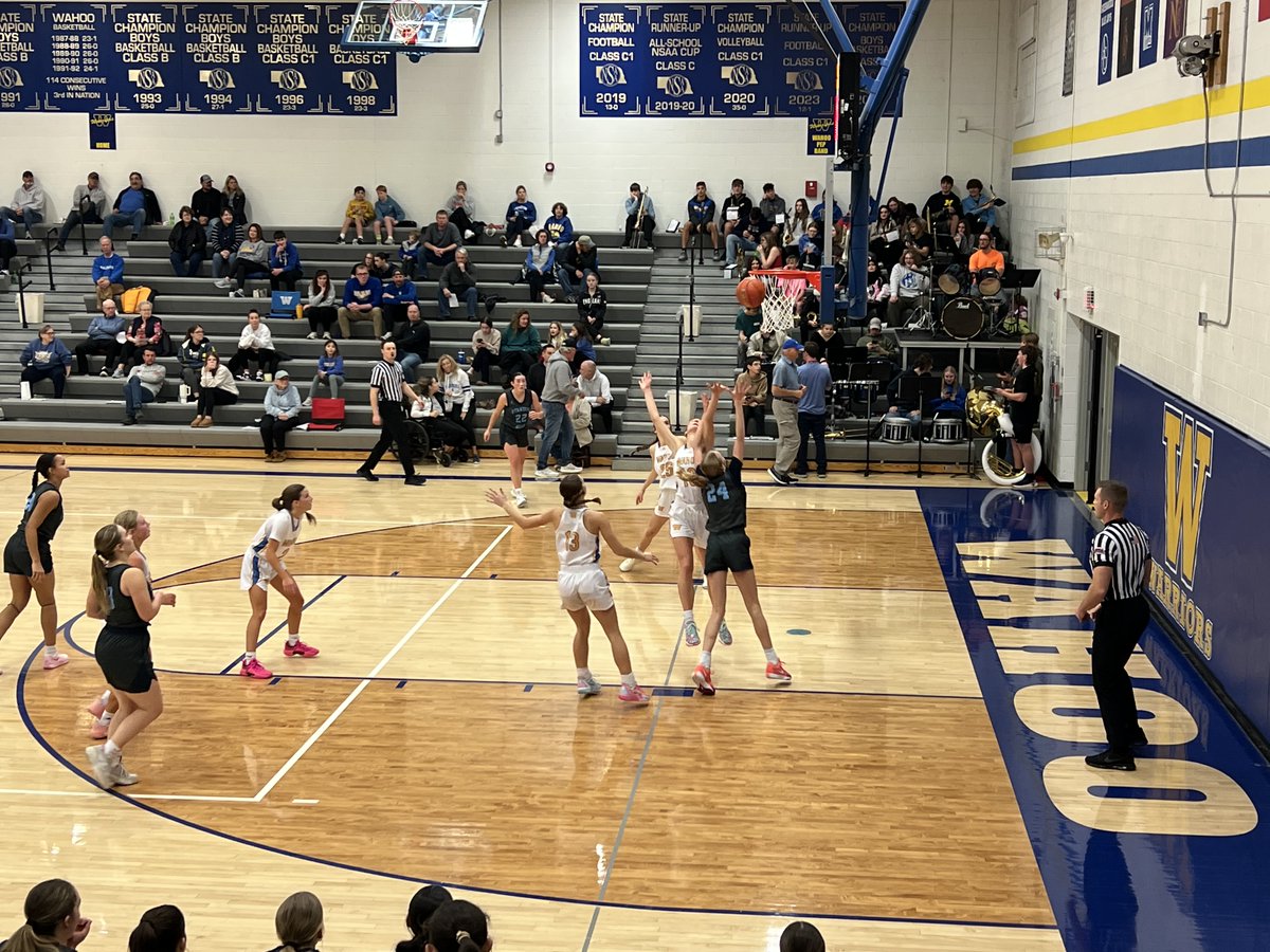 LSBGrizzlies's tweet photo. Varsity Girls 🏀. Grizzlies fall short at Wahoo!   Great effort!  Next up…EMC tourney! https://t.co/SlFFhF4AEN
