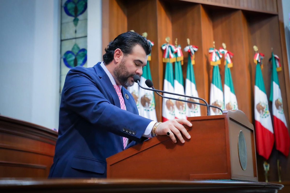 Este martes 17 de diciembre en #SesionOrdinaria, en el <a href="/congresosinaloa/">Congreso del Estado de Sinaloa</a> aprobamos las Leyes de Ingresos para los 20 municipios del Estado de Sinaloa correspondientes al ejercicio fiscal 2025.

Lee la nota: 
acortar.link/blYhvQ