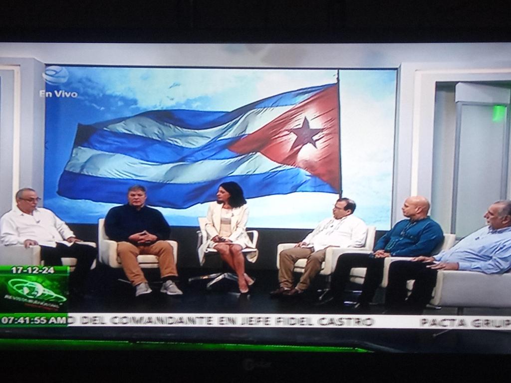 Se cumplen diez años del regreso de los Cinco, después de cumplir largos años de prisión injusta en las entrañas del monstruo. Cuánta soberbia, cuánto odio en esas condenas. Pero volvieron, como  prometió Fidel y Raúl cumplió.
<a href="/InimetCuba/">Inimet</a>