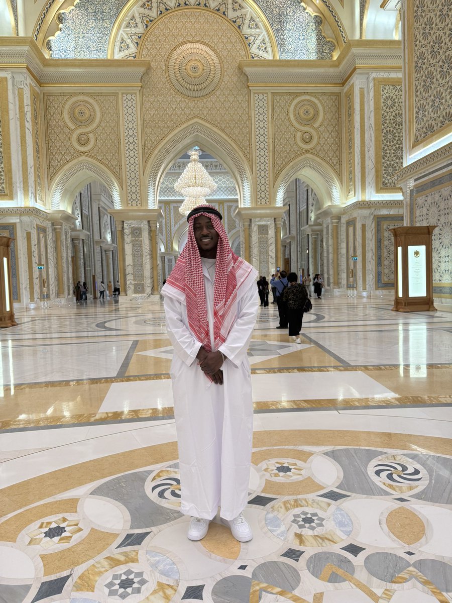 YcSmoov's tweet photo. They say I blend right in 🤣🇰🇼 https://t.co/0pfaPlEmmb