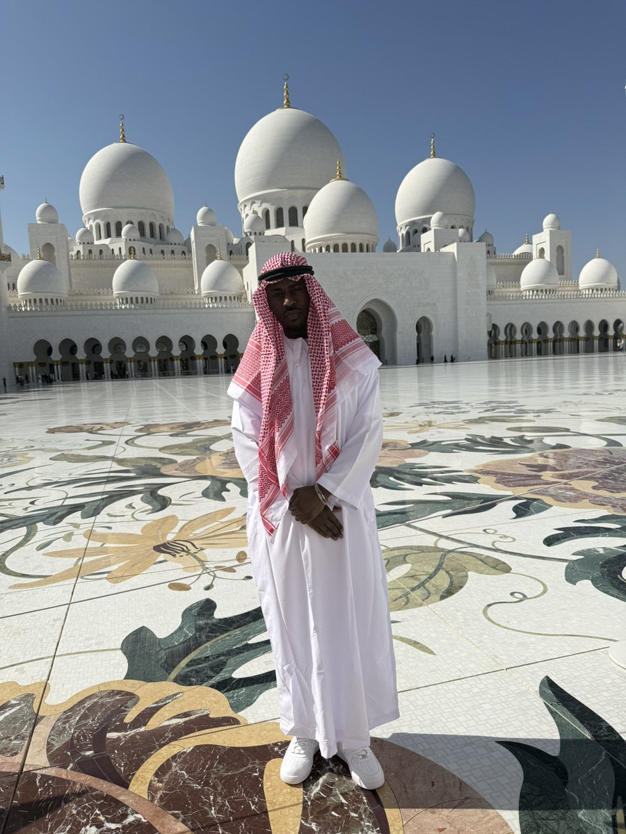 YcSmoov's tweet photo. They say I blend right in 🤣🇰🇼 https://t.co/0pfaPlEmmb