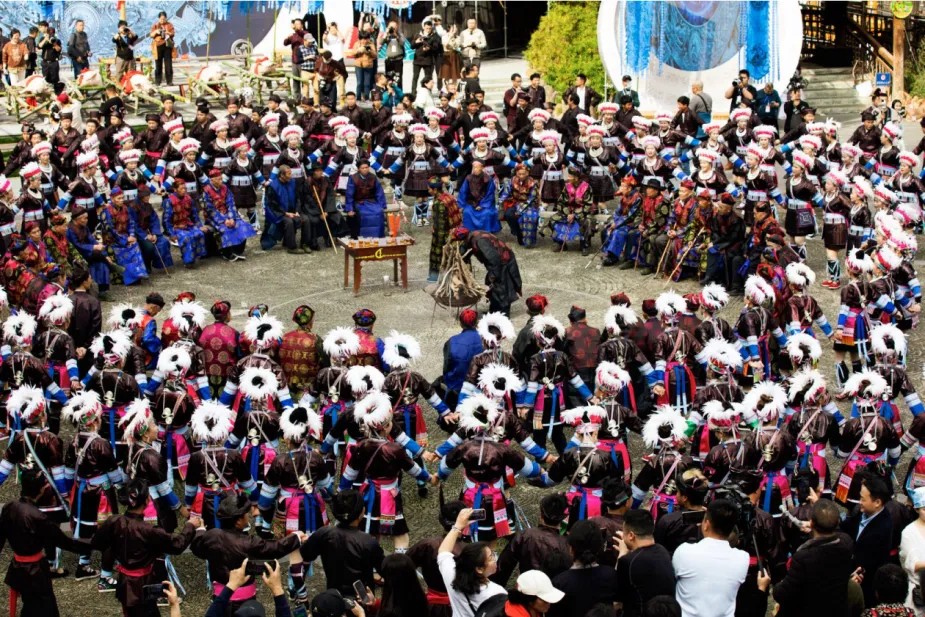 amazingguizhou2's tweet photo. 🥳Celebrating #Dong New Year with Joy and Prosperity
Dong New Year is a traditional festival among the Dong people in the southern counties of #Liping, #Congjiang, and #Rongjiang in southeastern #Guizhou. It is a time for the Dong people to pray for the blessings of their ancestors, celebrate family reunions, and give thanks for the harvest. In 2011, it was included in the National Intangible Cultural Heritage List.
💥What to Do During Dong New Year:
🔹Welcoming Guests at the Village Gate: On major holidays or when important guests visit, the youth of the Dong village dress in traditional attire and set up barriers outside the village gate, singing road-blocking songs and offering road-blocking wine to "block" the guests. The guests must sing or drink the wine to enter the village, creating a fun and ceremonial atmosphere.
🔹Song Transmission at the Drum Tower: The Dong people often say, "Food nourishes the body, while songs nourish the heart." In their leisure time, villagers gather under the drum tower to sing and chat, sitting around the bonfire. The singing echoes through the air, capturing the lively atmosphere and everyday life with the gentle melody of the songs.
🔹Sacrificial Ceremony for Sasa: On Dong New Year, the Zhaoxing Dong Village holds a grand sacrificial ceremony to honor "Sasui," the goddess of the Dong people, to express gratitude for her blessings. "Sasui" is revered as the deity and hero of the Dong people and the highest protector of the village deity.
🔹Grand Parade in Traditional Costume: The Dong Grand Song, a cultural gem of the Dong people, was included in the UNESCO Intangible Cultural Heritage list in 2009. On the day of the event, Dong people from surrounding villages gather in Zhaoxing Dong Village, showcasing vibrant folk performances, including Lusheng performance and lotus flower dance, among others.
🔹Dong Thousand-People Long Table Feast: The "He Long Banquet," also known as the Long Table Banquet, is the most formal hospitality tradition of the Dong people. The table is filled with local delicacies, and Dong girls in traditional dress sing toasting songs to serve drinks. The event is full of laughter and joy, fully displaying the charm of Dong culture.
🔹2024 Village Song Festival: Village song teams from neighboring villages gather here to perform on stage, singing the praises of beautiful Zhaoxing and celebrating Dong New Year. The Dong people express their love and longing for a better life with their pure and melodious voices.
The Dong New Year offers a variety of exciting and lively folk activities, so much so that you don't want to miss every one of them for an unforgettable visit!🙌
📷Image source: Jiang Xiao, Liping Release
#AmazingGuizhou #DongNewYear #DongFestival #CulturalHeritage #DongEthnicGroup #TraditionalFestivals #GuizhouCulture #FamilyReunion #AncestorWorship #GrandParade #SongTransmission #IntangibleHeritage #FestivalCelebration #SasaGoddess #DongGrandSong #Zhaoxing