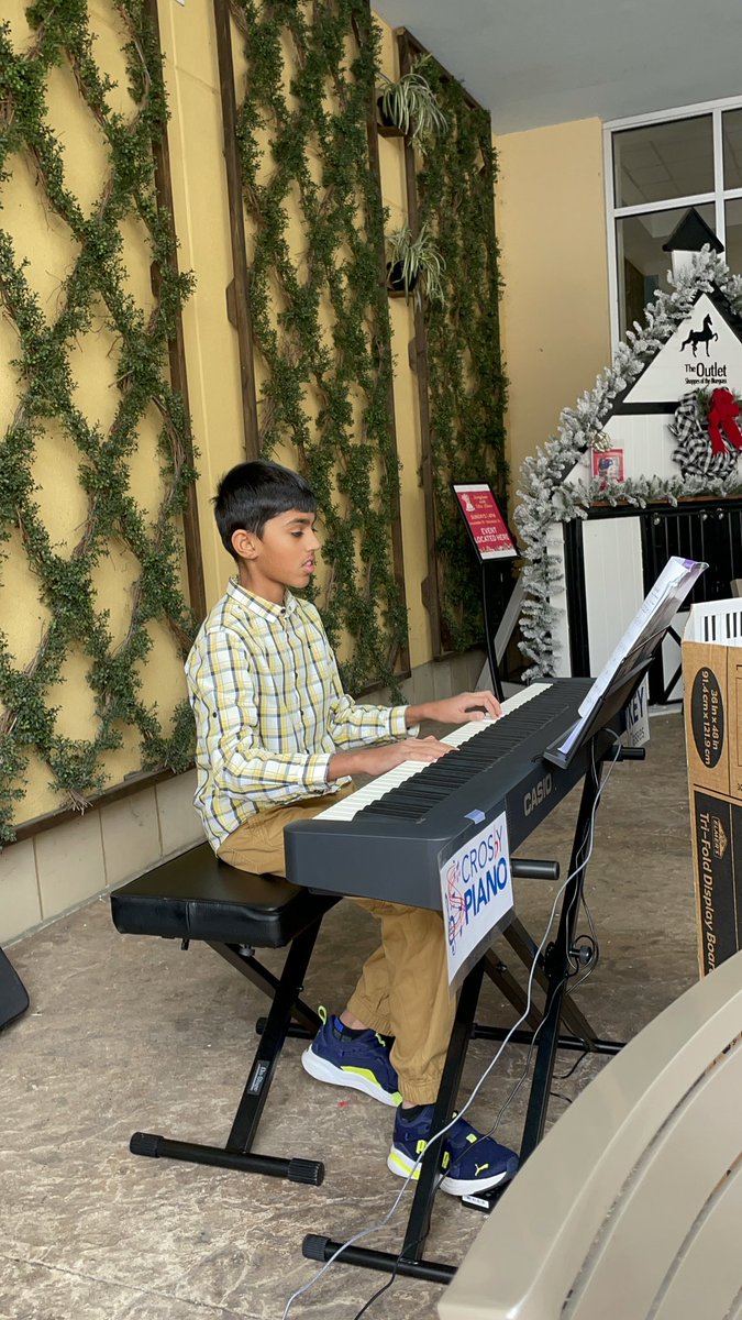 Mrs. Mueller teaches MUSIC tweet media