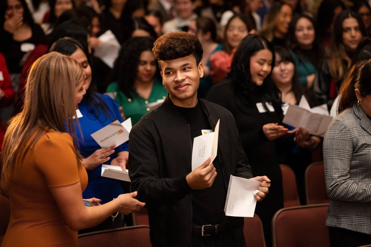 UTEP's tweet photo. Dozens of students excitedly ripped open envelopes yesterday, revealing where they would spend their teacher residencies this coming year. Through the College of Education's Miner Teacher Residency program, students are paired with a mentor at a local school for a full year of intensive hands-on learning to become high-quality teachers. 

Learn more: https://t.co/yRJo59HM66