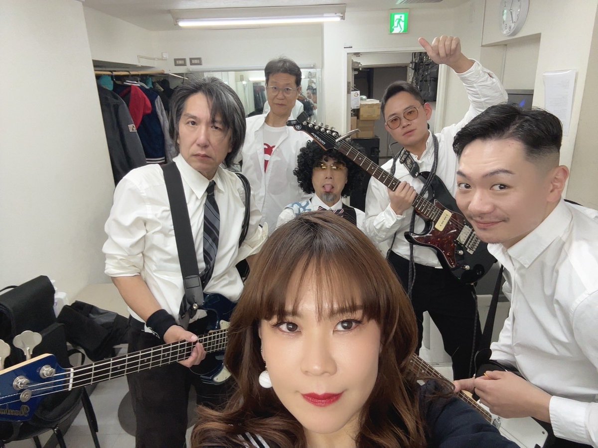grooveehigh's tweet photo. 先日のライブ、皆さんの笑顔と熱気に心が震えました。一緒に作り上げた瞬間は、宝物です。あなたの応援があるからこそ、ここまで来られました。そのパワーをいつまでも忘れないでください。また一緒に、夢を描いていきましょう。次回も、もっと大きな感動をお届けします。心からありがとう https://t.co/adUeODEa4S