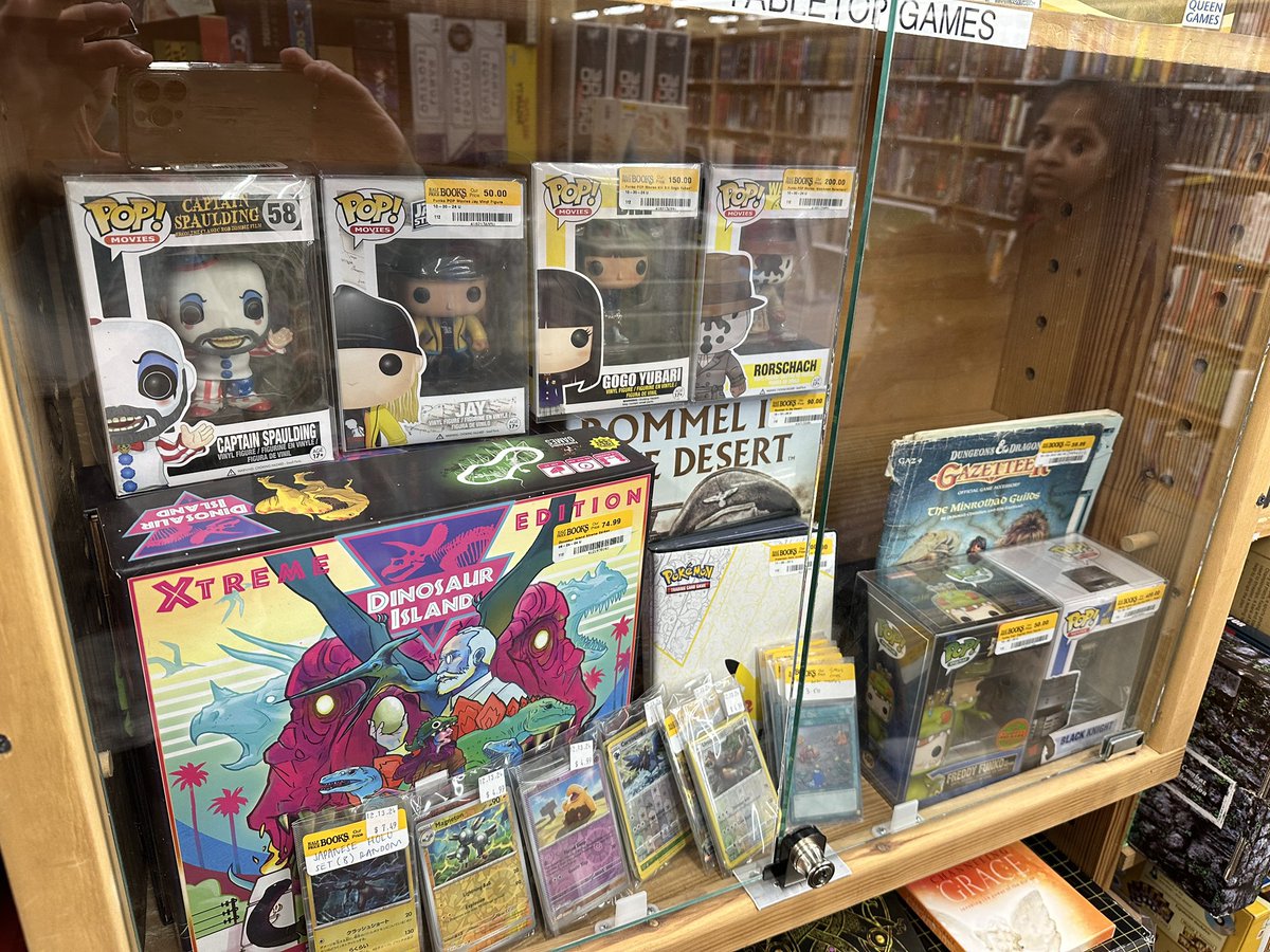 A bit shocked to see these <a href="/halfpricebooks/">Half Price Books</a> (which appears to be full price on everything else). Wondering how much the seller got for these!🤔
<a href="/TheeUncleJerry/">Uncle Jerry</a> <a href="/FunkoJets/">FunkoJets</a>