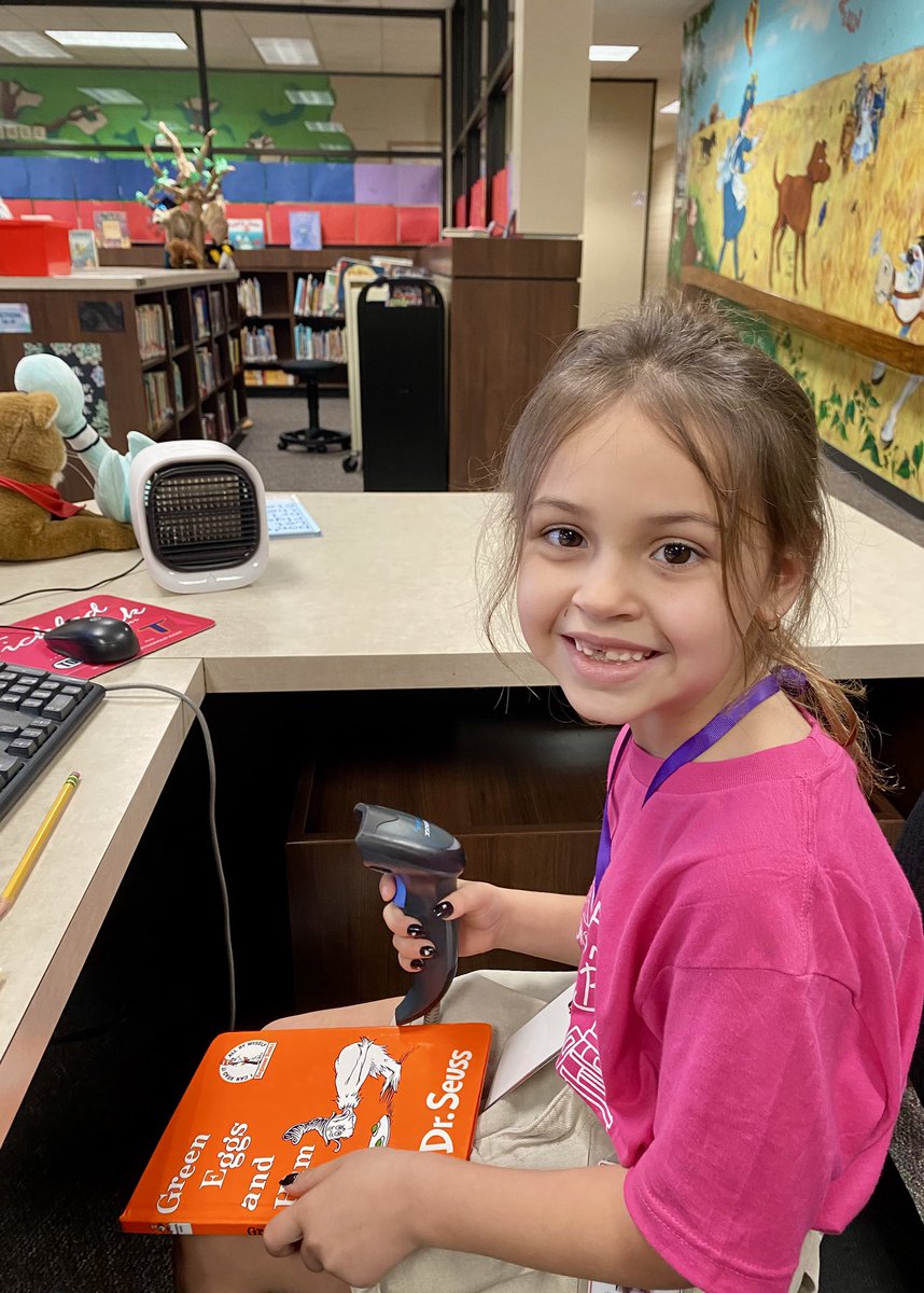 I had an amazing Librarian of the Day today <a href="/TISDDPES/">Decker Prairie Elementary</a> who helped with reading to classes, checking out books, repairing books, creating displays and so much more! Readers like her become leaders! #destinationexcellence