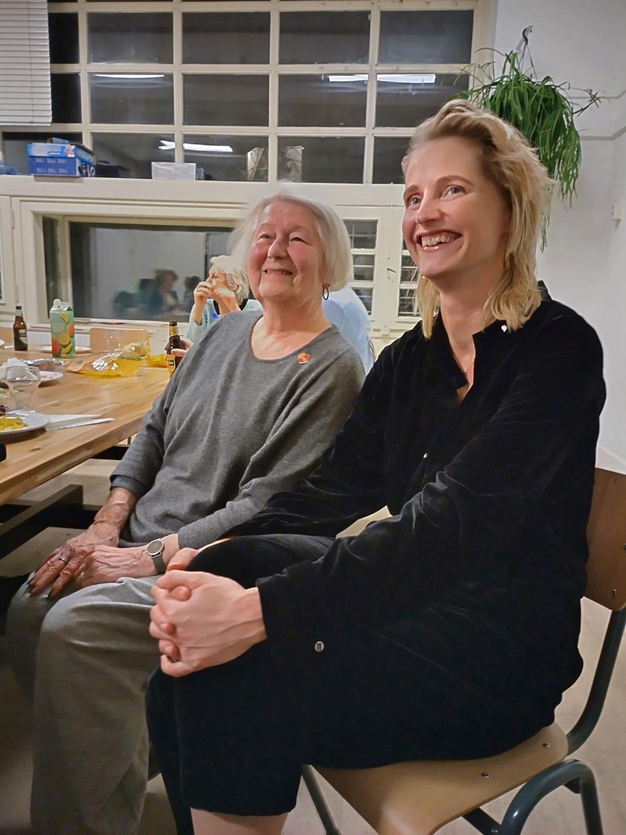 Marja Heimering zette zich namens <a href="/stichtingwoon/">!WOON</a> als vrijwilliger in om ouderen passend te laten wonen in de Jordaan. Voor helden zoals zij hebben we in Amsterdam de heldenspeld ❌❌❌