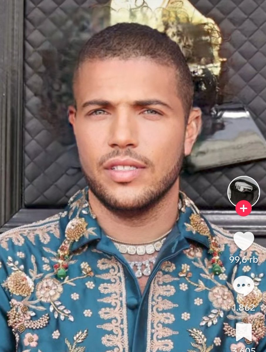 Candy Queen 👑🍭 tweet media