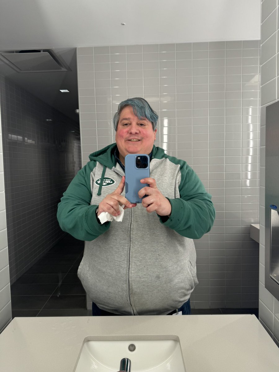 FPrimeX is the Life of a Showgirl(boy)𓅃 tweet media