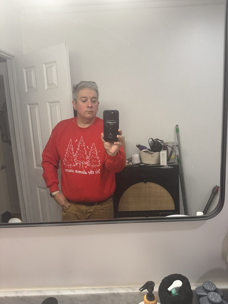 FPrimeX is the Life of a Showgirl(boy)𓅃 tweet media