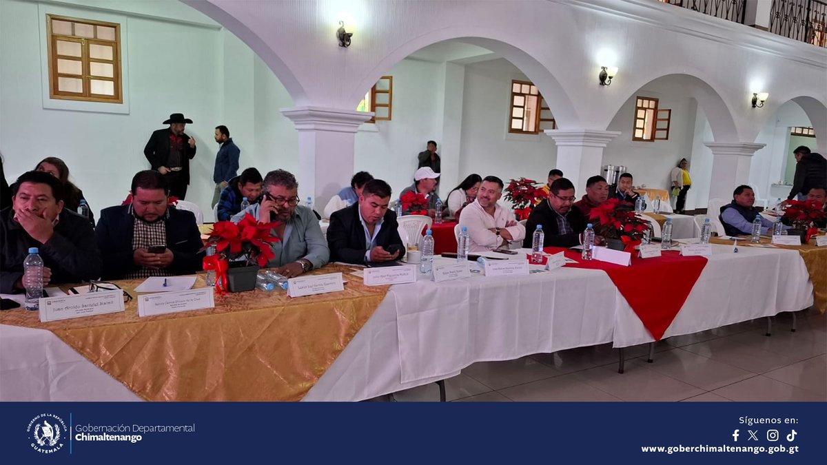 GChimaltenango's tweet photo. La Gobernadora Departamental de Chimaltenango Dra. María del Tráncito Calán Hernández en su calidad de Presidenta del Consejo Departamental de Desarrollo, en la ciudad de Zaragoza Chimaltenango, presidio la Decimo Primera Reunión Ordinaria de CODEDE. https://t.co/sLX0mr7s3f