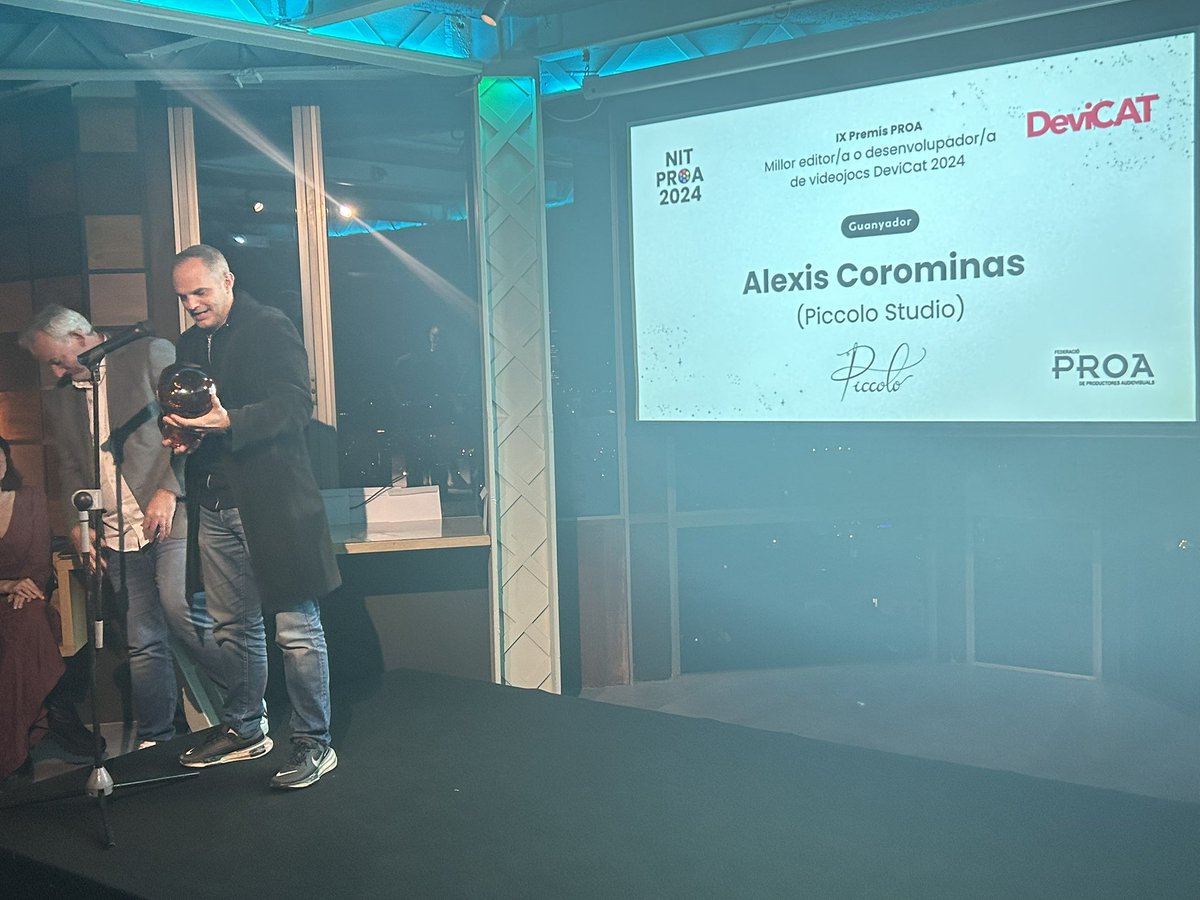 La #NitPROA de <a href="/proaproductors/">Federació de Productores Audiovisuals - PROA</a> és un moment de trobada i de reconeixement de la feina dels i les productores catalanes, que amb la seva empenta creen produccions de qualitat reconeguda que ens expliquen al món. 
L’enhorabona als guardonats als novens Premis PROA! 

#AmbSuportICEC