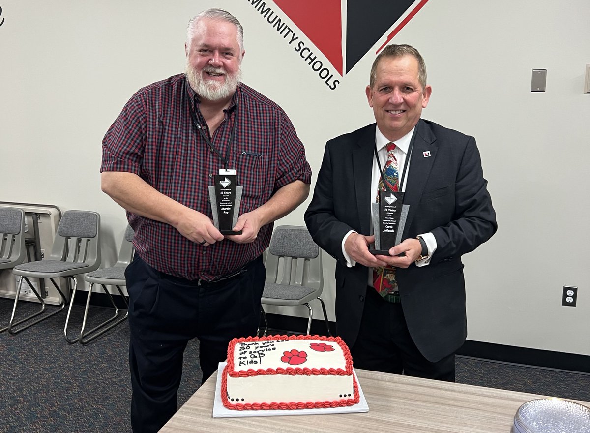 GBCSBobcats's tweet photo. Thank you to GB Board of Education Trustees, Curtis Jablonski and Martin Ray, for many years of dedicated service to the families and staff of Grand Blanc Community Schools. They were recognized at their last official board meeting Monday night. They will be missed! #WeAreGB https://t.co/jD33hUmNqJ