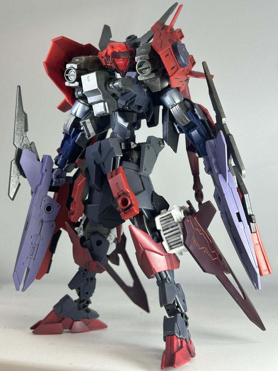 風船が飛びました〜‼️
今年は去年以上に激動の1年でしたなぁ
心が痛む事もありましたが、趣味は心の栄養分なので、いつも通りマイペースにやってきましょう❗️

#プラモデル好きと繋がりたい
#ガンプラ好きと繋がりたい
#ホロライブ好きな人と繋がりたい