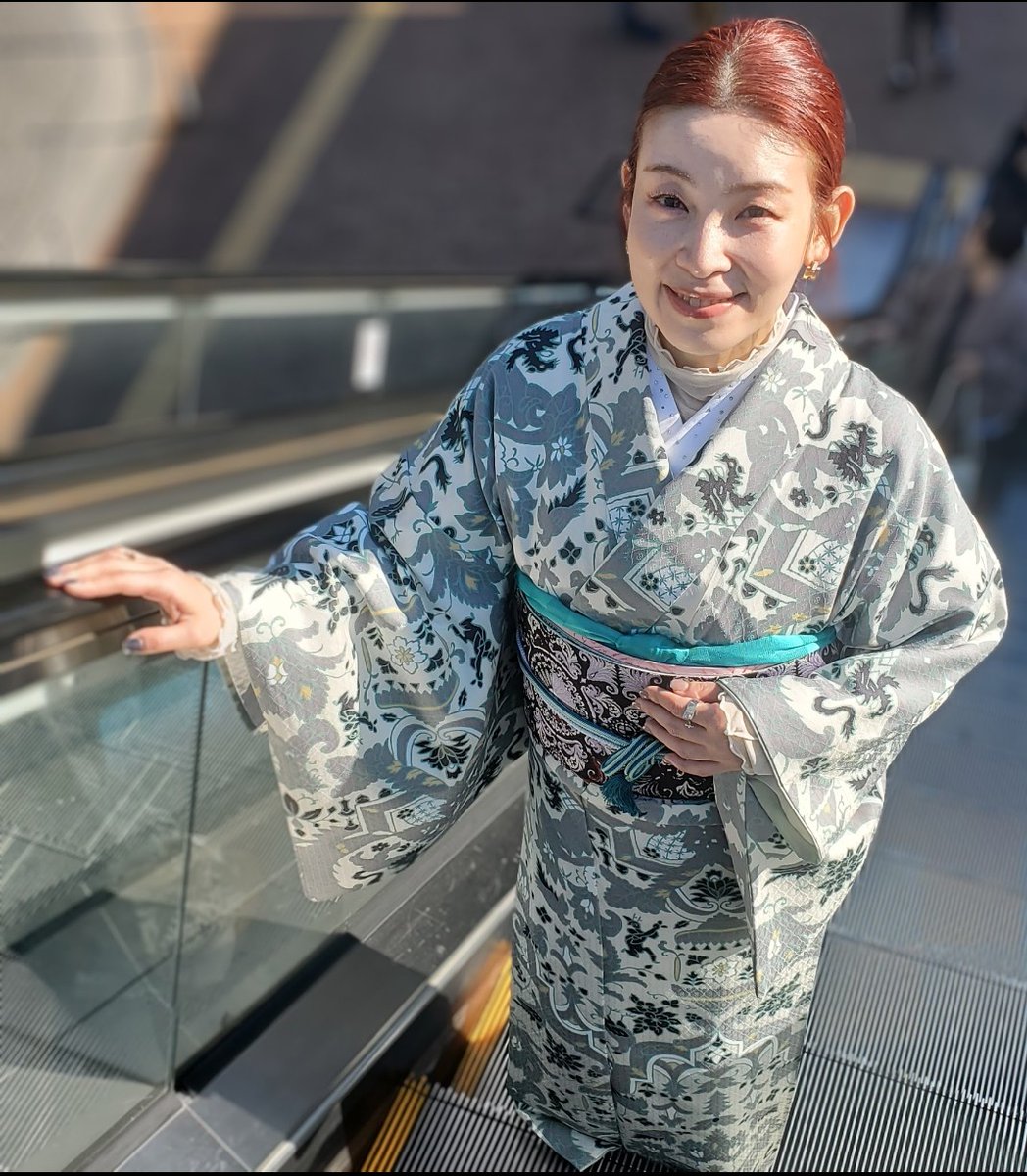 jbtOuNBI5Yo59D1's tweet photo. 2024.12.01 JR姫路駅～姫路城周辺
シンガーソングライターShocoさん(@Shoco07270727)
撮影会より 2/7
＊掲載許可を頂いております。
#シンガーソングライターshoco https://t.co/DEpsJfGBQb