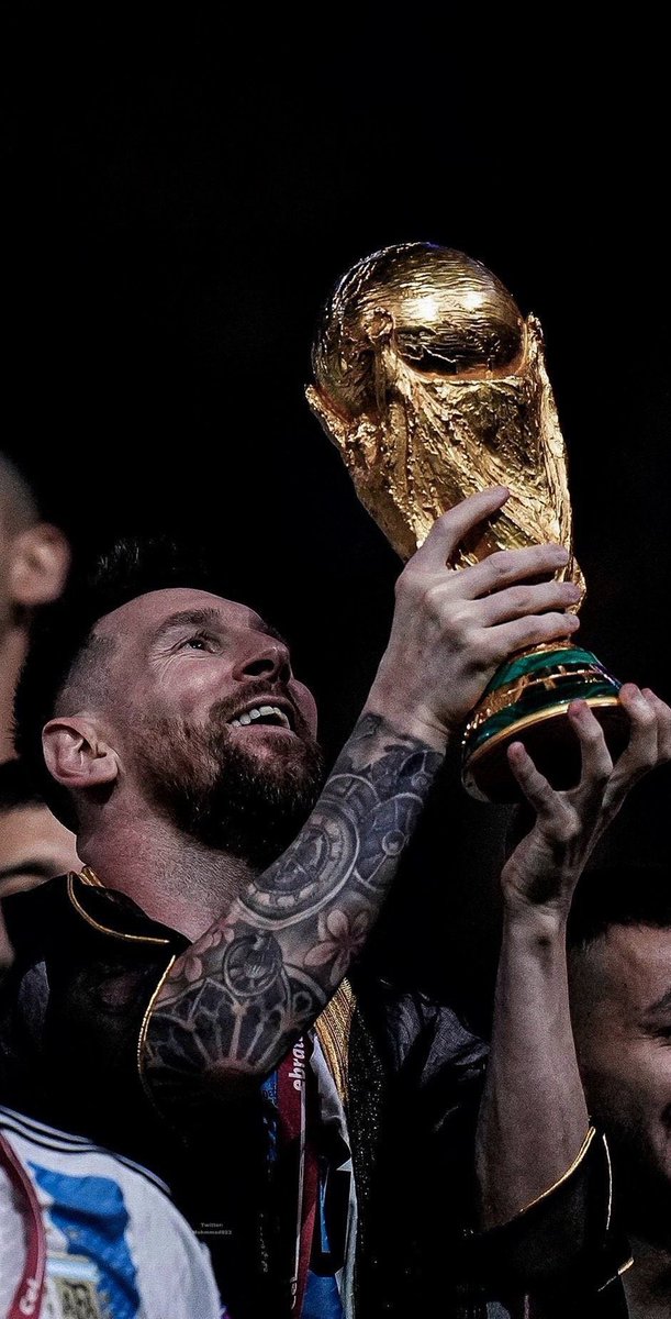 🚨🚨🚨🚨🚨🚨🚨🚨🚨🚨🚨🚨🚨🚨

شيء جنوني، شيء من وحي الخيال، تغريدة تاريخية.

ليونيل ميسي في كأس العالم 2022 🤯🇦🇷👑

لعب 7 مباريات 👕
سجل 7 أهداف ⚽️
صنع 3 أهداف 🅰️
ساهم بـ 10 أهداف 👟
حقق البطولة 🏆
حقق أفضل لاعب 🎖️
حقق الحذاء الفضي 🥈
سدد 32 تسديدة 🏃‍♂️
أكمل 15 مراوغة ⚡️
لعب 690