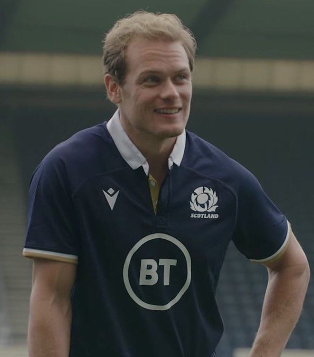 he looks so beautiful in his rugby uniform 🥹