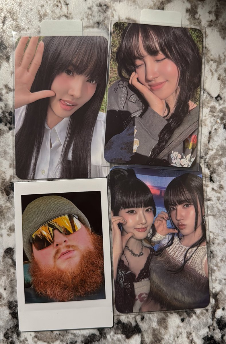 JUST GOT A CASEOH FREEBIE WITH MY YOON PHOTOCARDS?????