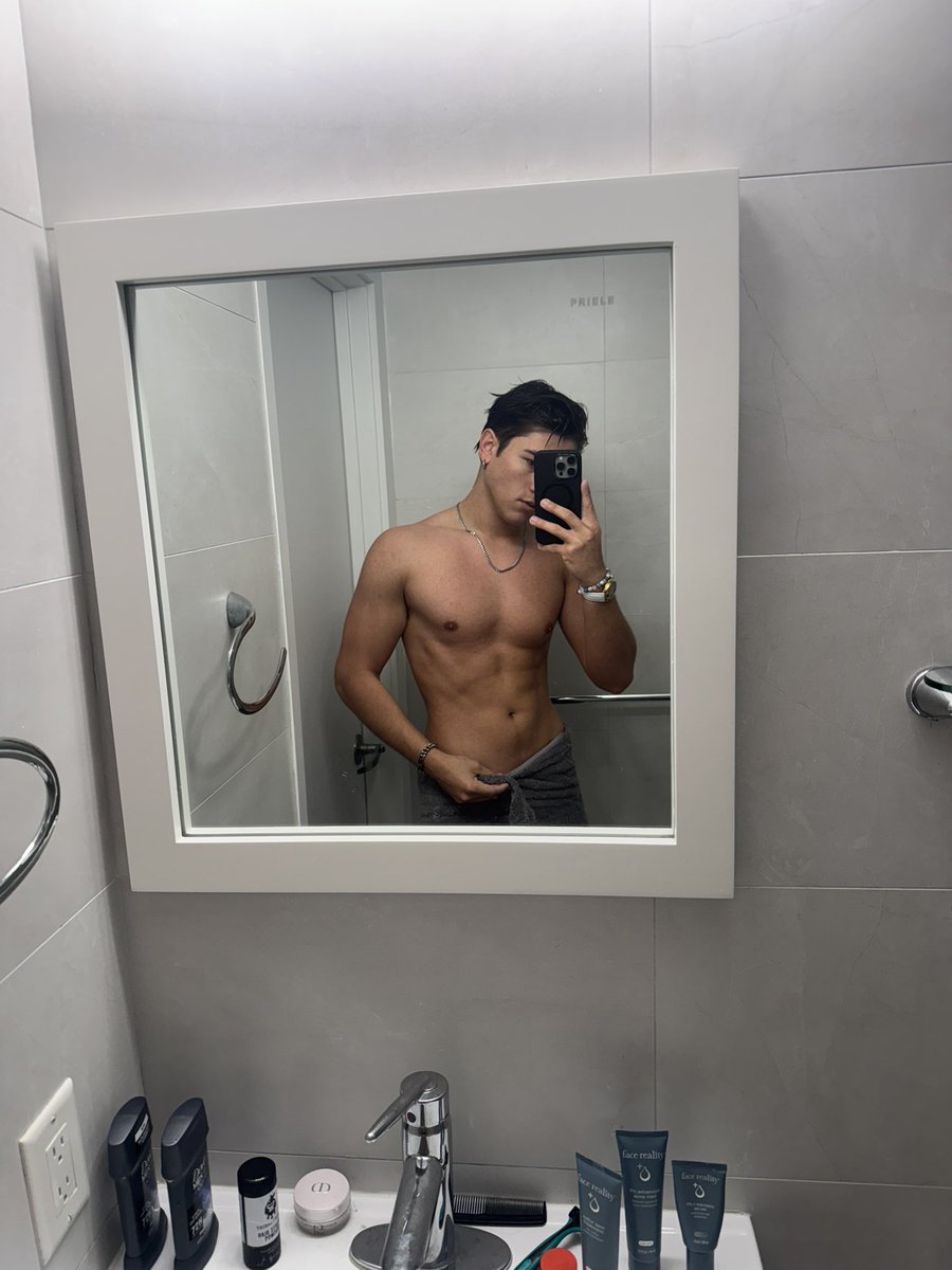 Good morning, say good morning daddy