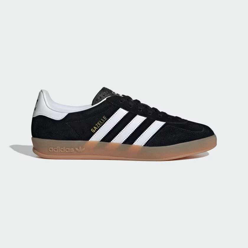 plebtvdotcom's tweet photo. . @kW_0seven was taking a walk when he tripped on the curb! He wasn’t hurt but he did scuff his brand new Adidas Gazelles in black ‼️👟 https://t.co/Is64RcUrxr
