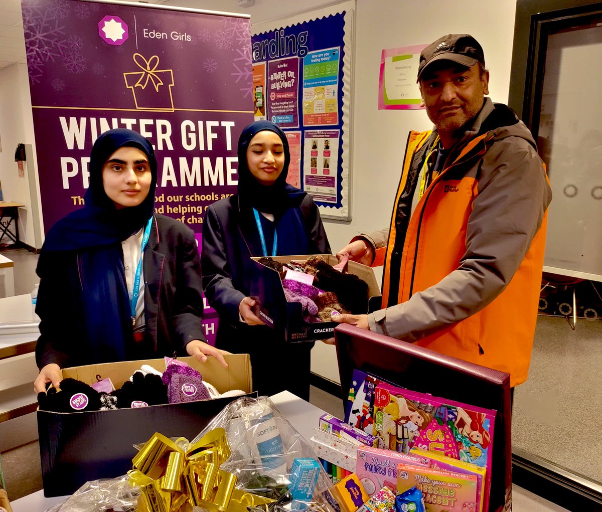 edengirlsbham's tweet photo. We’re proud to honour our Gift for All pledge this winter by supporting @migranthelp Together, we’re committed to uplifting the most vulnerable in our communities. #ServiceToCommunities #WGP2024 @BirminghamEdu https://t.co/5sTcY6dD03