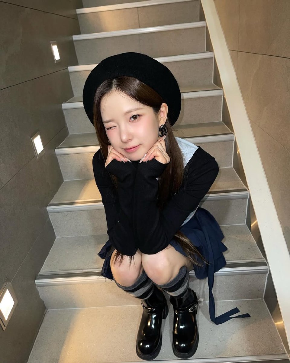 812CY's tweet photo. 내일까지 화이팅! 🎀 https://t.co/BZG9goAshj