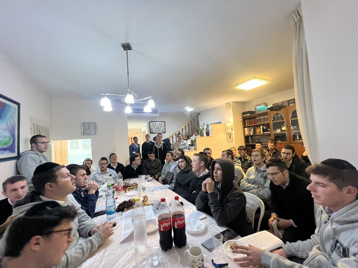 Ari Waxman tweet media