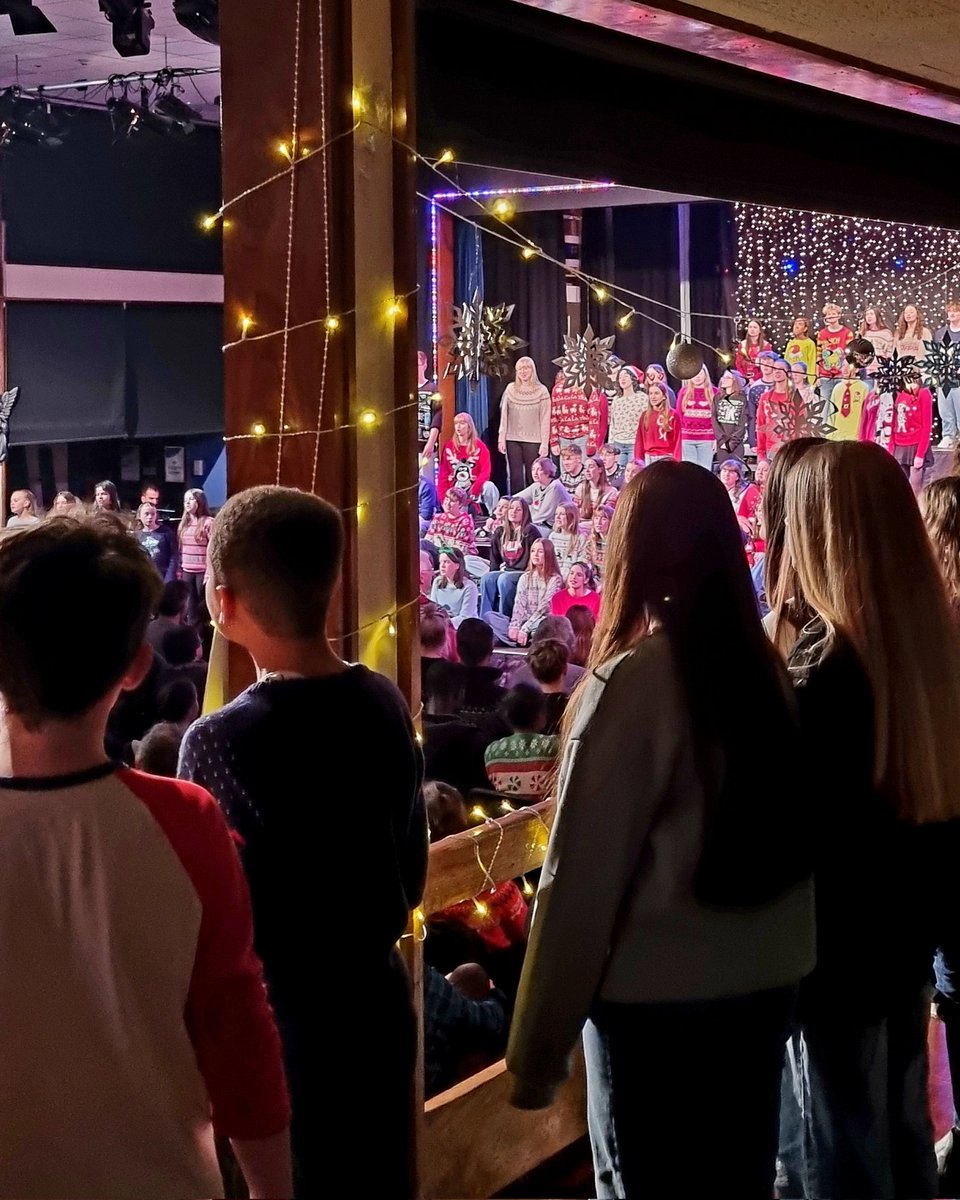 Ridgeway School (@schoolridgeway) on Twitter photo Night 1 of our Christmas Showcase was a festive treat and involved so many of our talented students! Well done <a href="/CPARidgeway/">Theridgewayschoolcpa</a> Night 1 of our Christmas Showcase was a festive treat and involved so many of our talented students! Well done <a href="/CPARidgeway/">Theridgewayschoolcpa</a>