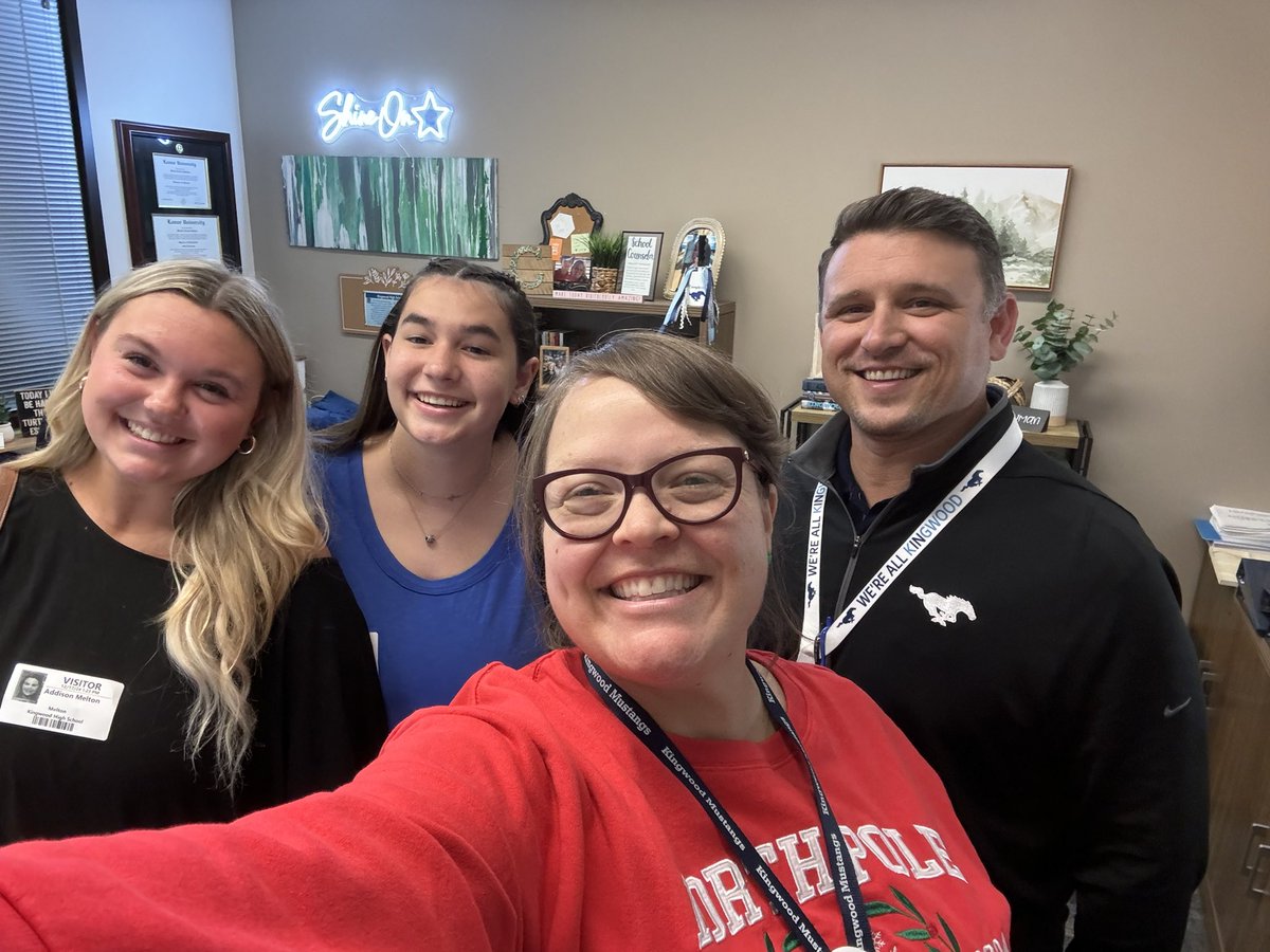 The best surprise ever is when former students show up for hugs and a visit! Love my Mustangs!! <a href="/MrBradyFlores/">Brady Flores</a> <a href="/HumbleISD_KHS/">Kingwood High School</a>