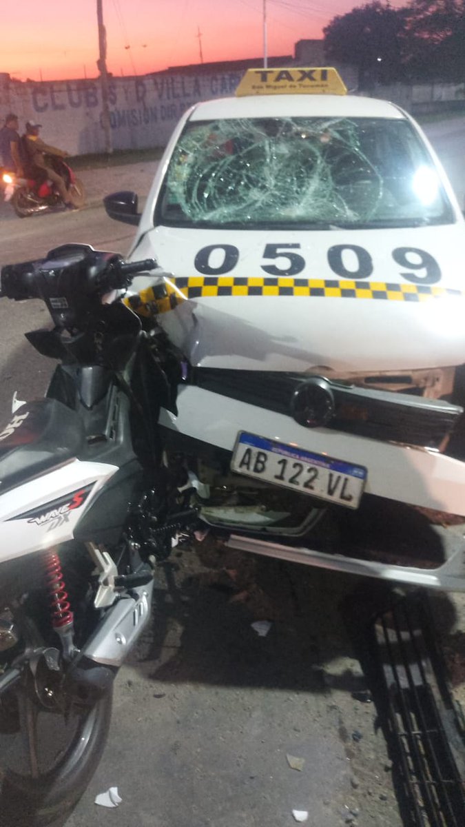 Me duele en el alma ver cómo quedó, mi moto la que con tanto esfuerzo me costó poder llegar a tenerla, pero bueno lo fierro se recupera, hoy puedo dar gracias a dios por esta segunda oportunidad, y agradecer a toda mi familia y amigos por estar ahí presente.