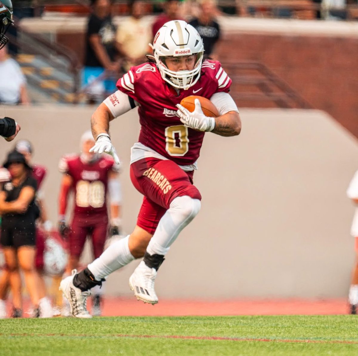 Jacob Liu (@jacobliu_8) on Twitter photo After a great phone call with <a href="/Coach_G_Magana/">Gerardo Magaña</a> I am blessed to receive an official offer to <a href="/WillametteFB/">Willamette Football</a> !
#GOBEARCATS
<a href="/scbruinfootball/">Santa Clara High School Football</a> <a href="/coachngifford/">Nelson Gifford</a> <a href="/GetSportsFocus/">GetSportsFocus</a> <a href="/CSAPrepStar/">PREPSTAR</a> After a great phone call with <a href="/Coach_G_Magana/">Gerardo Magaña</a> I am blessed to receive an official offer to <a href="/WillametteFB/">Willamette Football</a> !
#GOBEARCATS
<a href="/scbruinfootball/">Santa Clara High School Football</a> <a href="/coachngifford/">Nelson Gifford</a> <a href="/GetSportsFocus/">GetSportsFocus</a> <a href="/CSAPrepStar/">PREPSTAR</a>