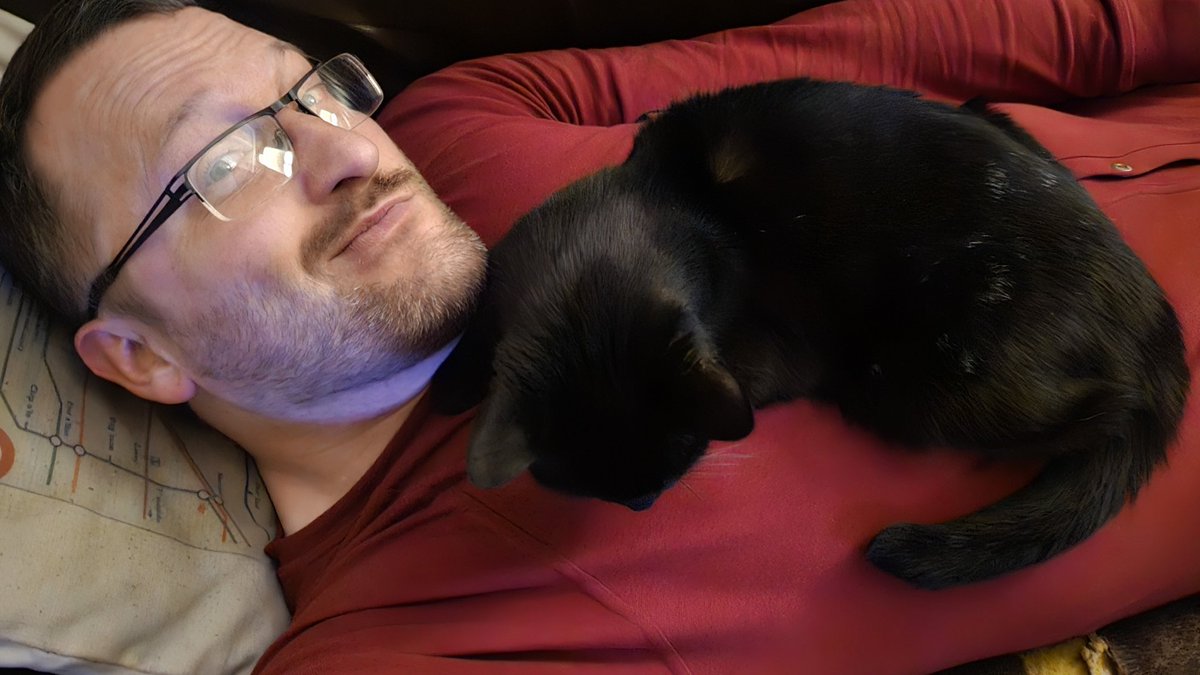 rincew1nd's tweet photo. I was gonna go to bed, but someone else has an alternate plan.
#Trapped #AlanContent https://t.co/AI6v4SqtWC