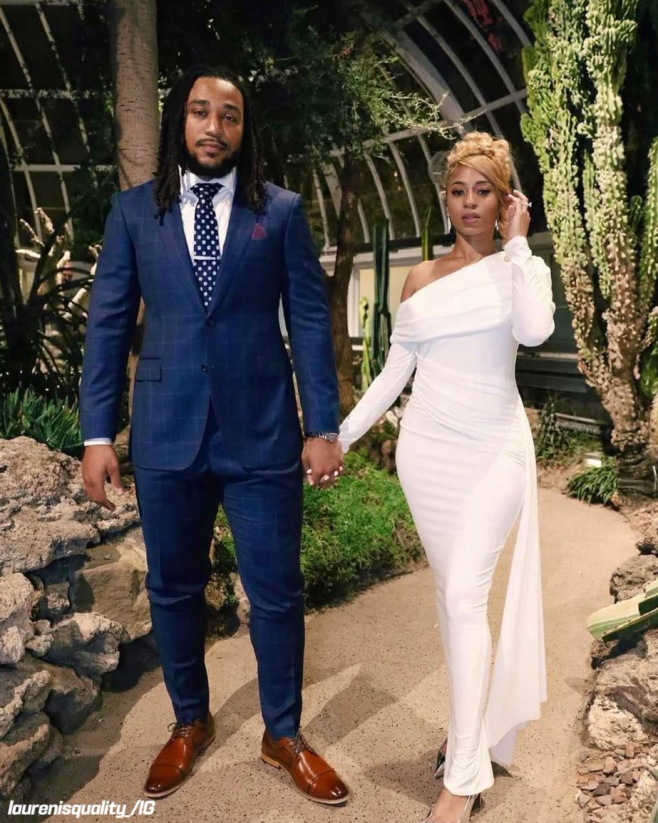 steelers's tweet photo. Congratulations to the Pruitts! 💍 https://t.co/MEAEqfViNm